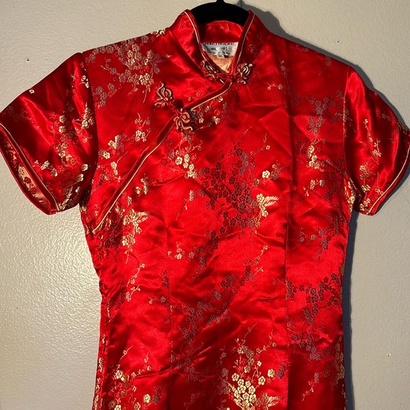 Shunli trading . Made in China  beautiful long red and gold dress. Size 32 . - Picture 6 of 11
